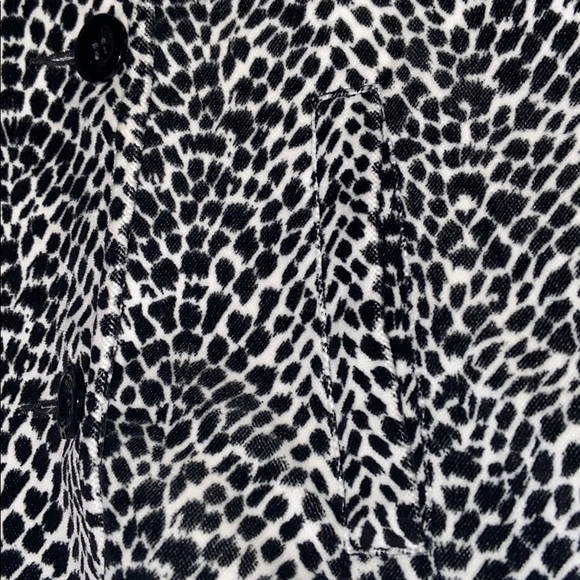 A Liz Sport Zebra print blazer - Picture 5 of 6